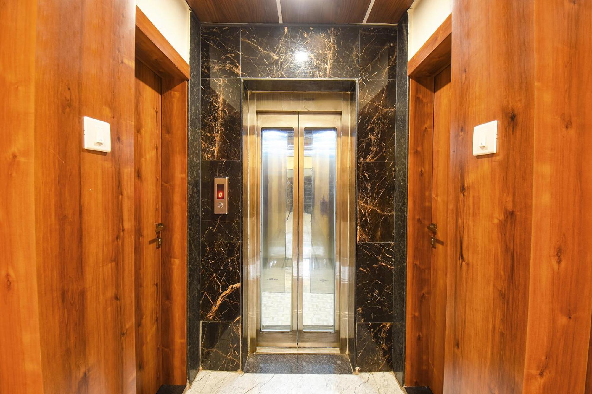 Fabhotel Prime Kharadi Residency - Nr Lohgaon Pune Exterior photo
